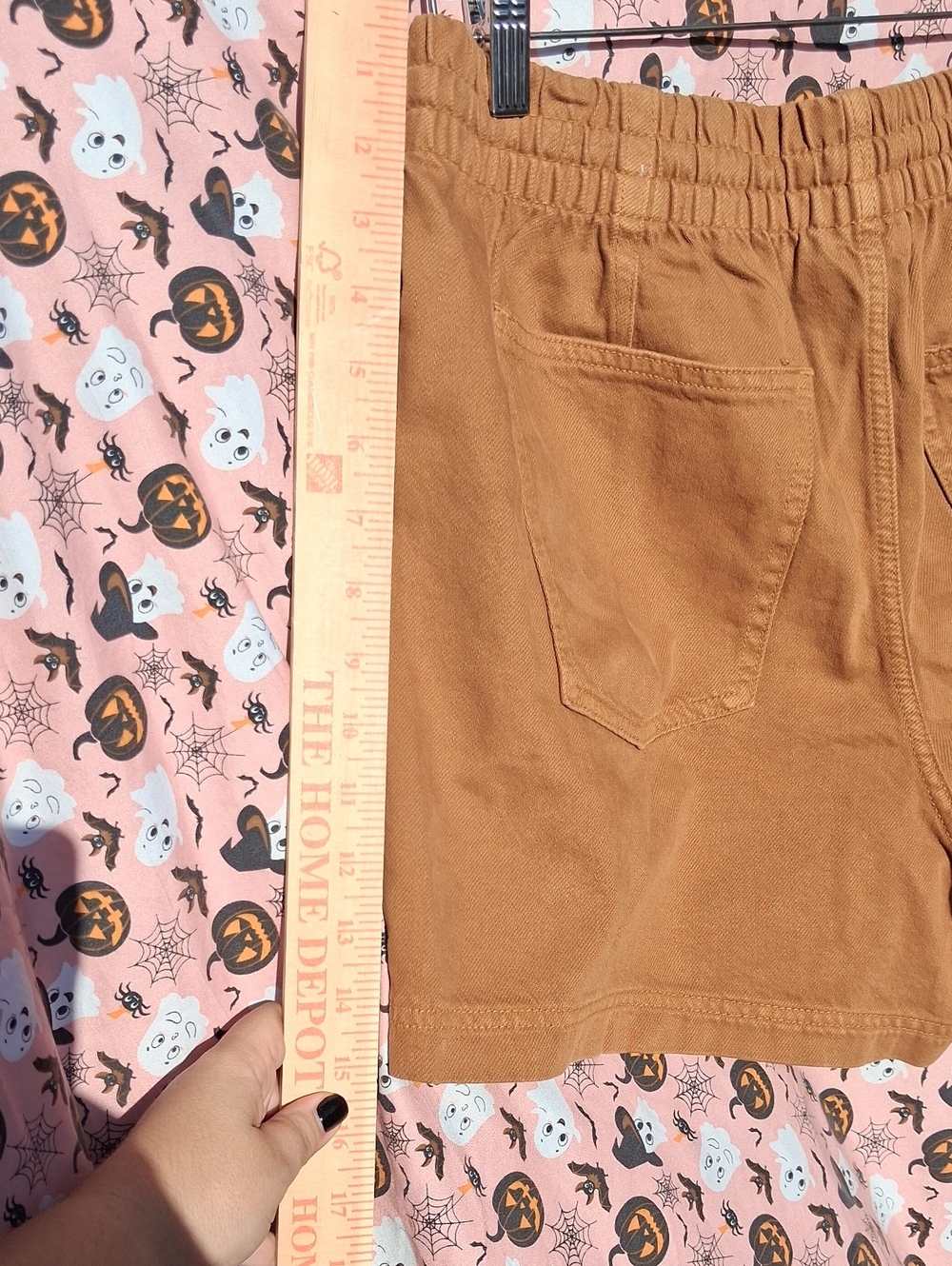 Universal Thread Women's Drawstring Tan Shorts - Picture 5 of 5